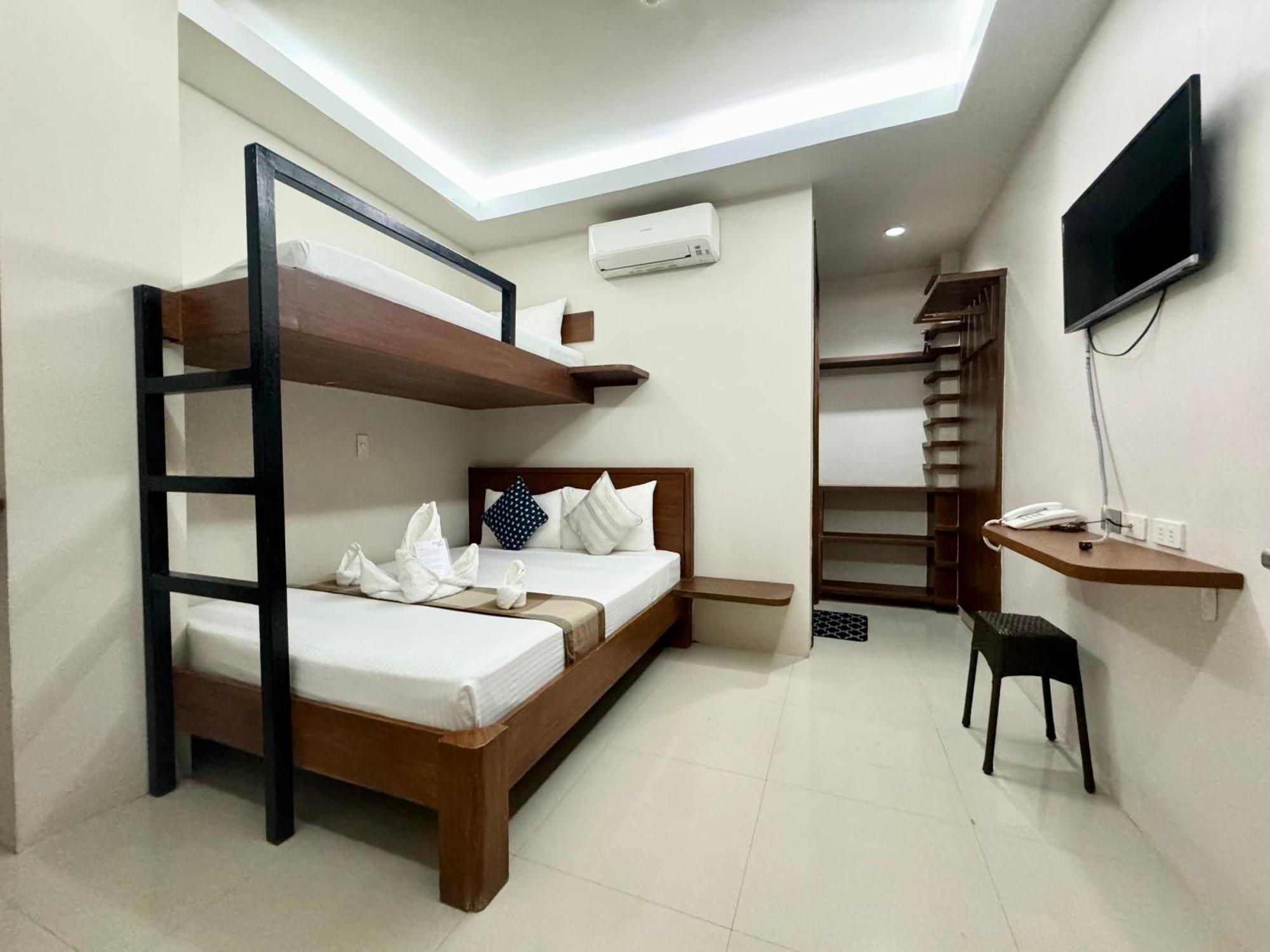 Sunburn Suites And Rooftop Bar Đảo Đảo Coron Ngoại thất bức ảnh